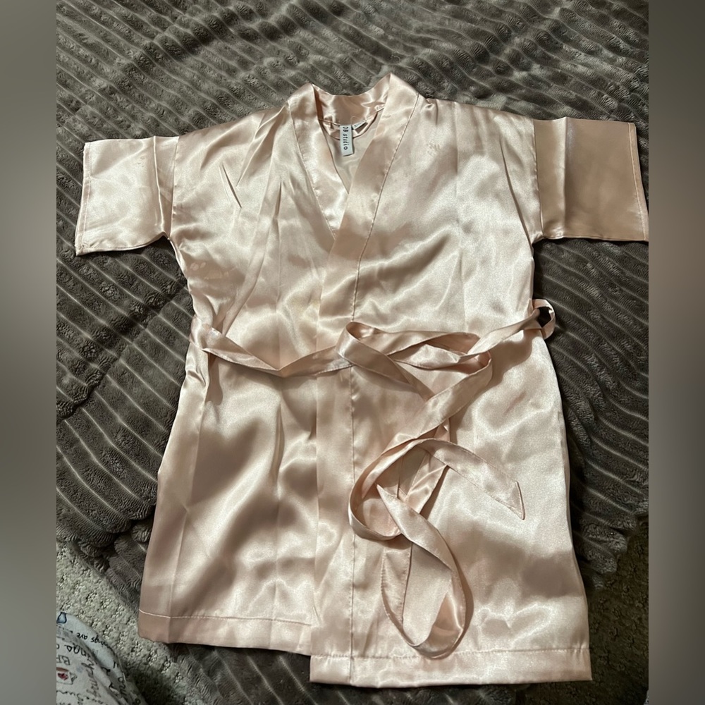 Flower Girl Silk Robe - Picture 2 of 3